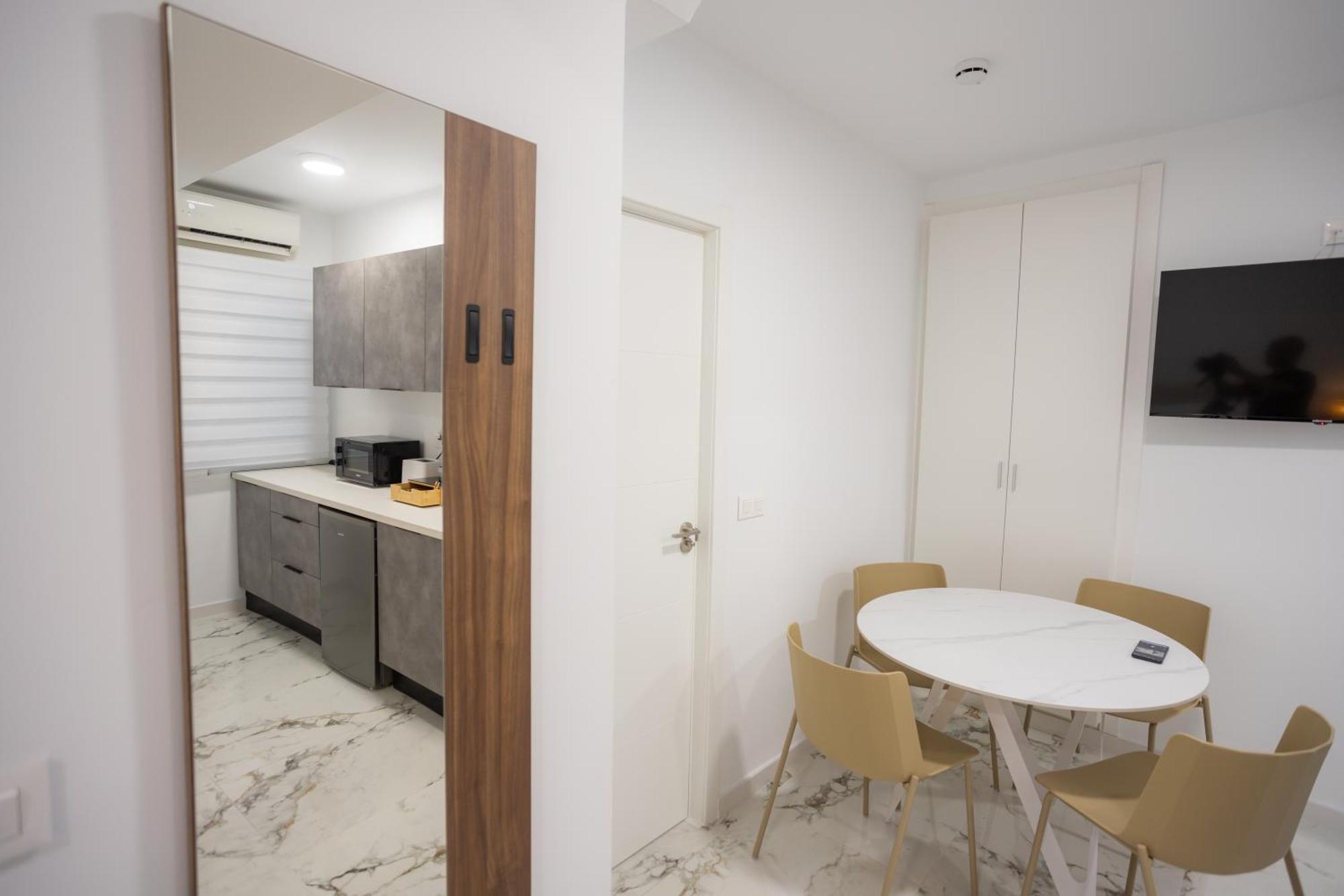 L&G Apartments Bahia Suite Alicante Exterior photo