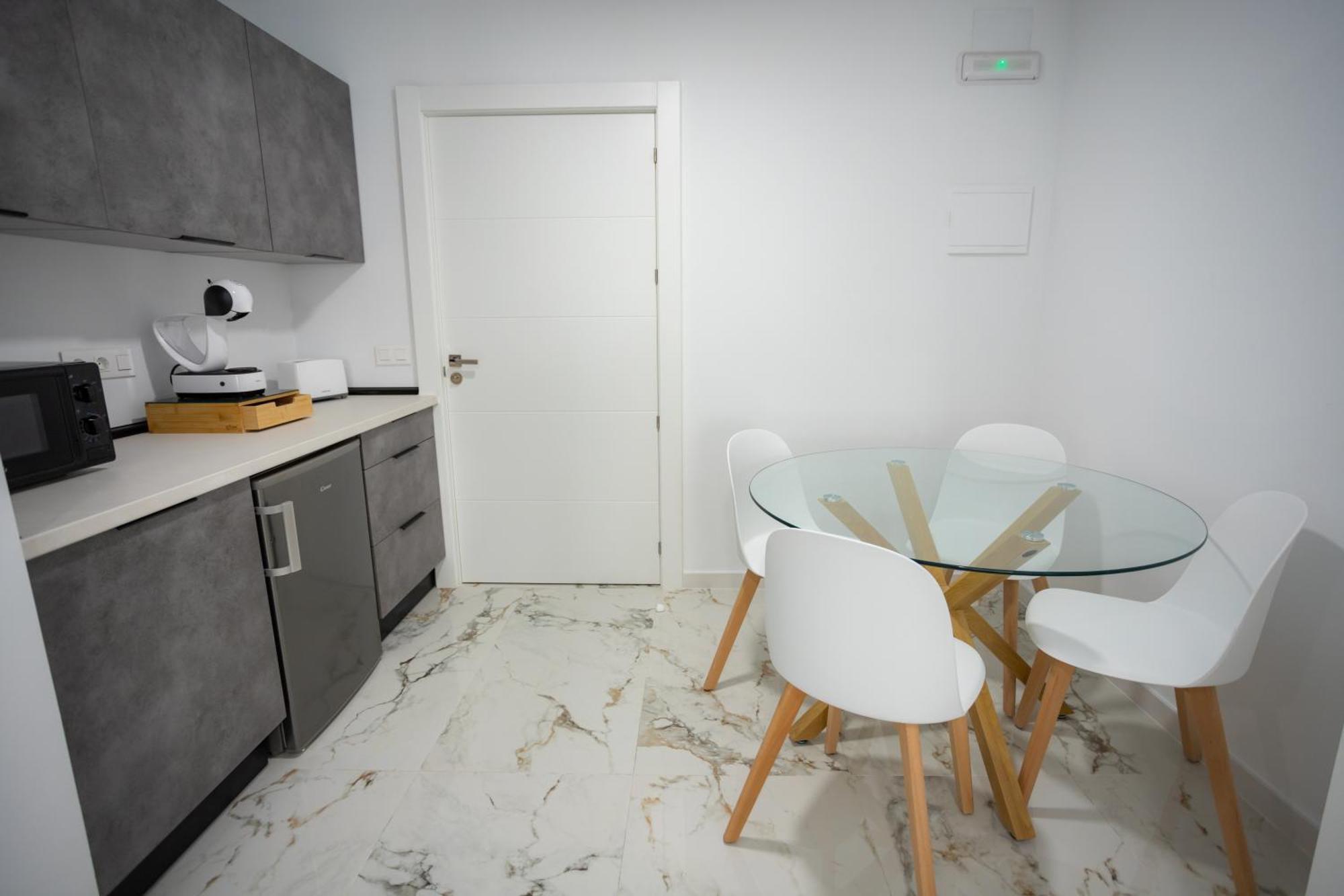 L&G Apartments Bahia Suite Alicante Exterior photo