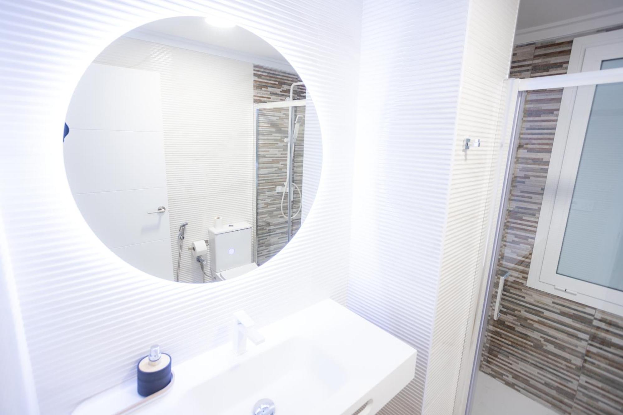 L&G Apartments Bahia Suite Alicante Exterior photo