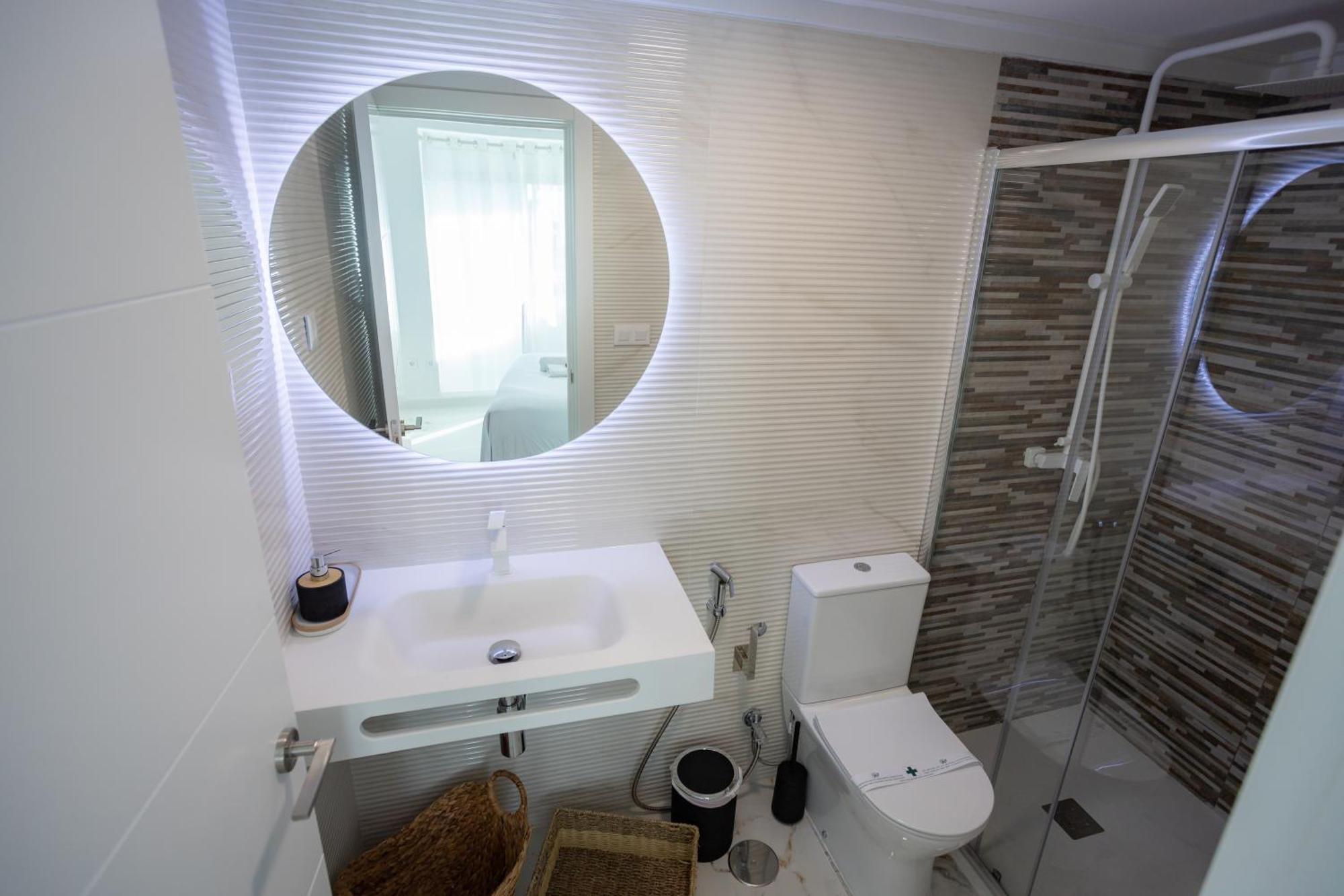L&G Apartments Bahia Suite Alicante Exterior photo