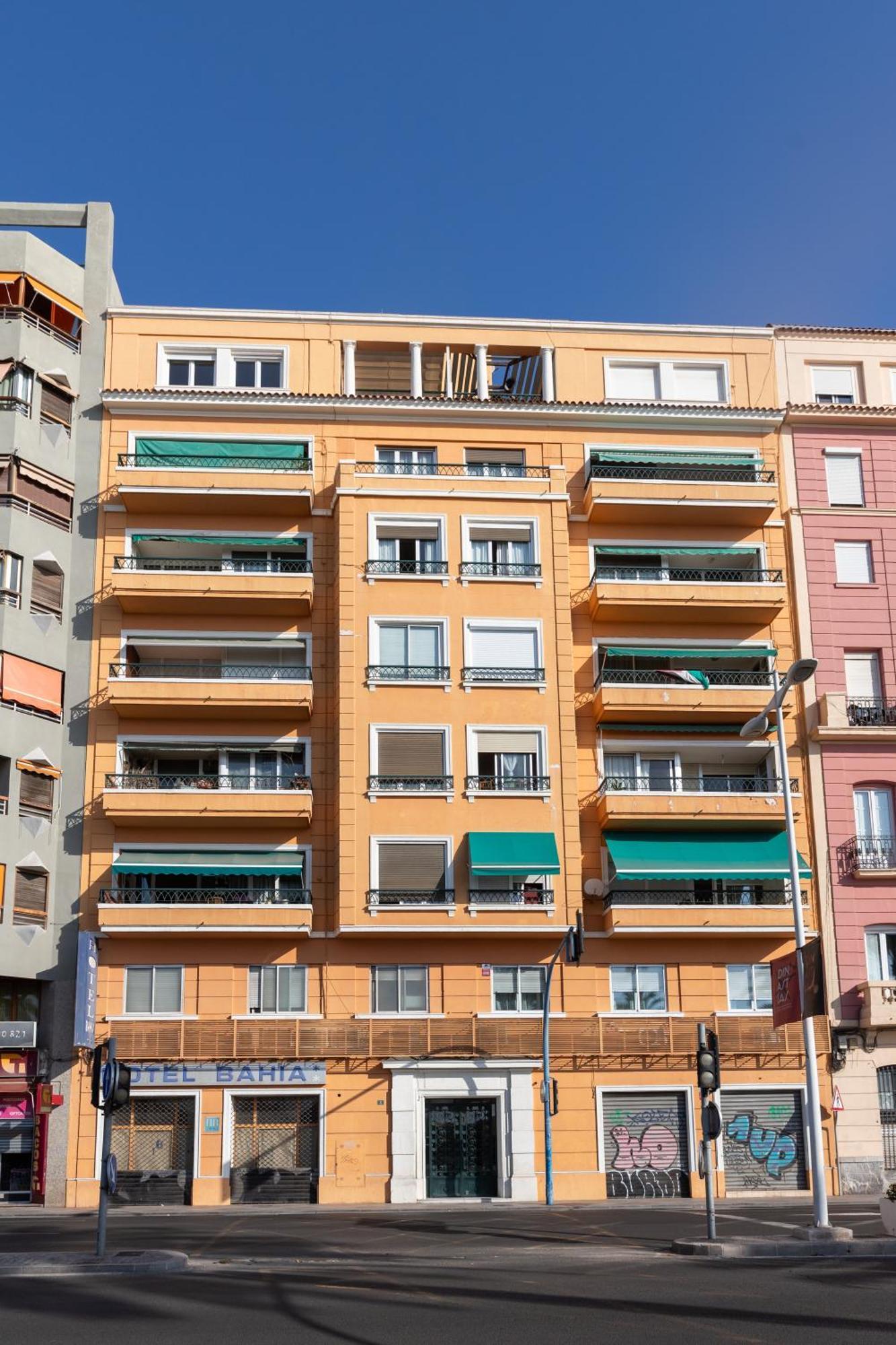 L&G Apartments Bahia Suite Alicante Exterior photo